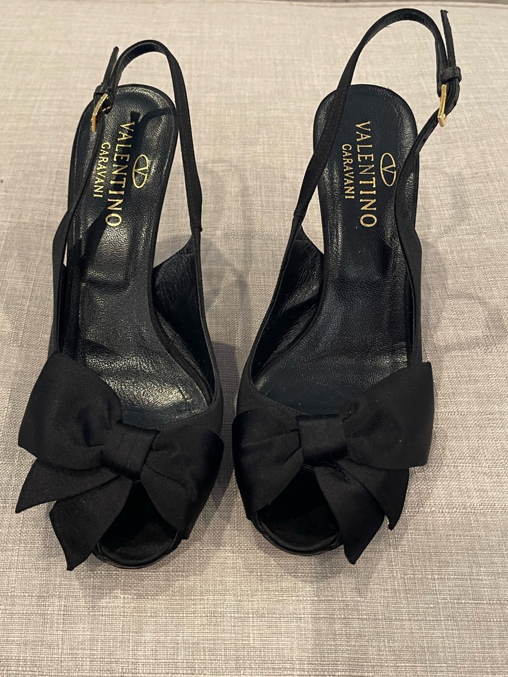 Valentino Black Satin Bow Slingback heels size 40 coquette party luxury GUC